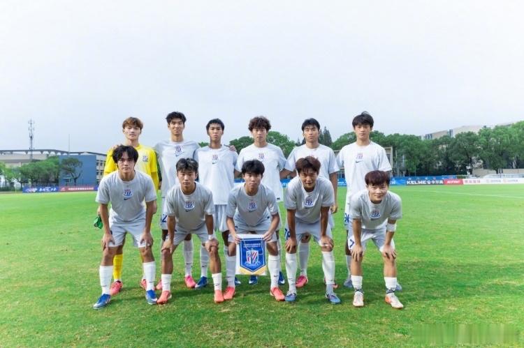 中国青少年足球联赛上海申花U20深圳新鹏城U20青训足球中国青少年足球联赛U20