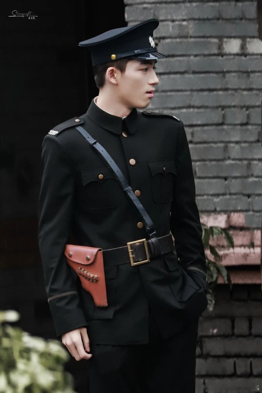 王星越在探案这条路上走到民国了王星越：探案我是认真的王星越已经在探案这条路上走到