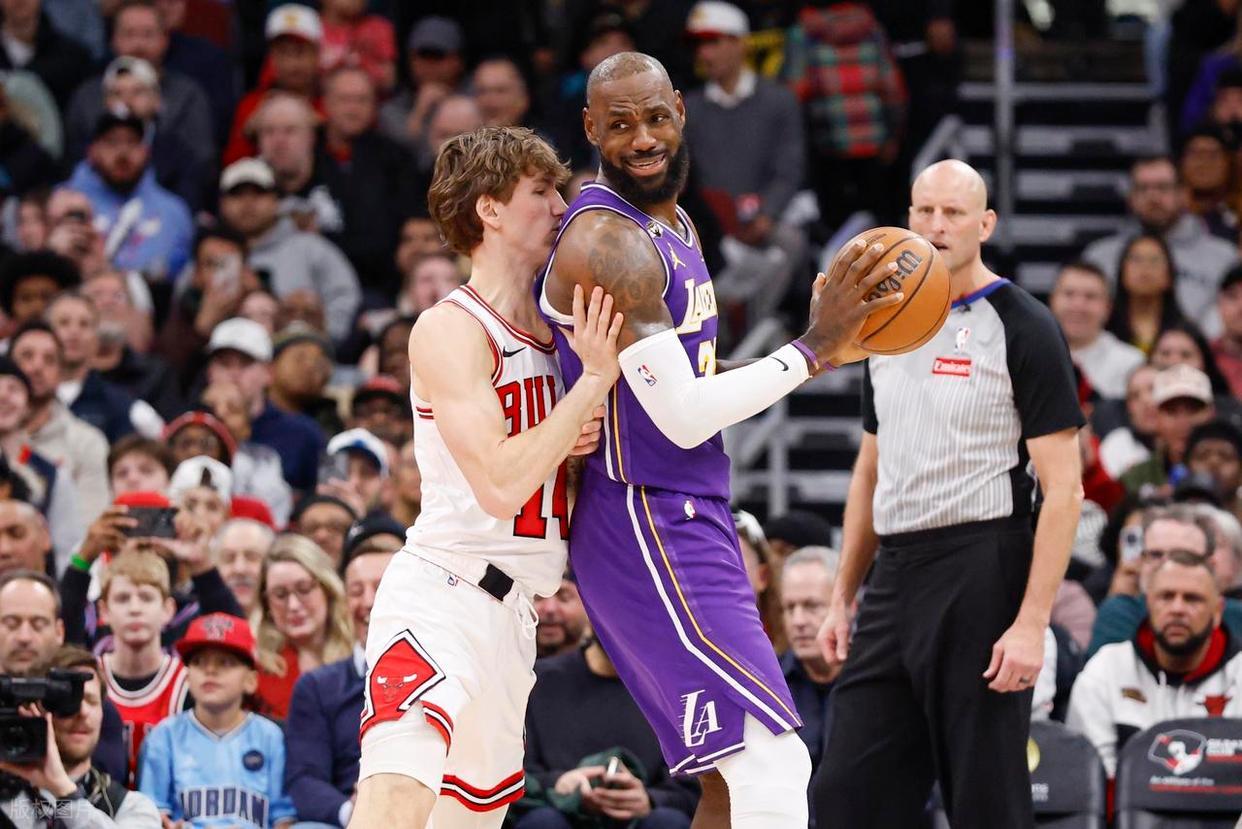 专克四连胜球队，东契奇轰下46分，湖人119-118战胜公牛。

在刚刚结束的一