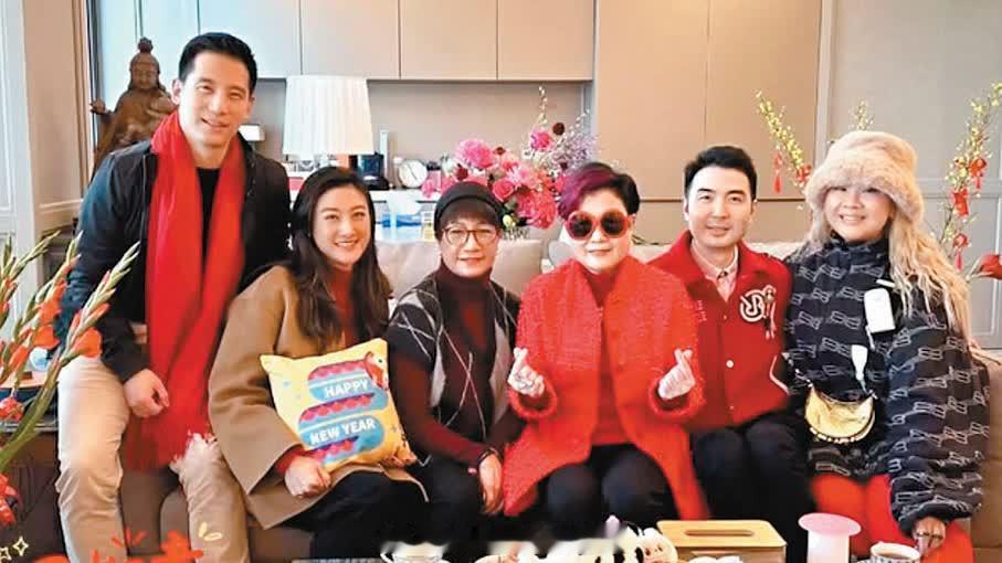 即时娱乐新闻   娱乐圈   电视   乐坛   电影  「神隱兩年現身了 … 