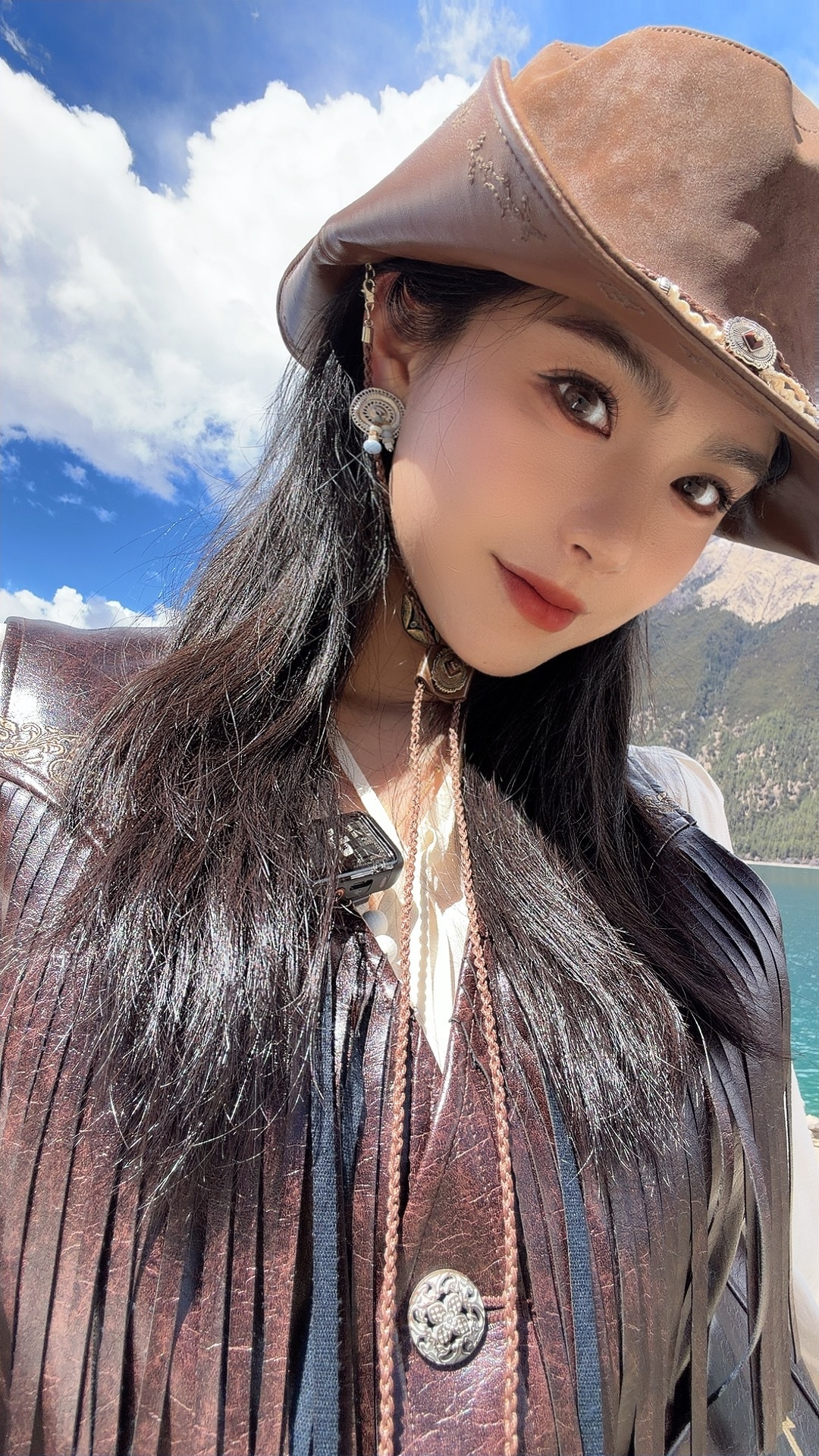 今日【问界M6】试驾穿搭！你给胖豆打几分？ 林芝