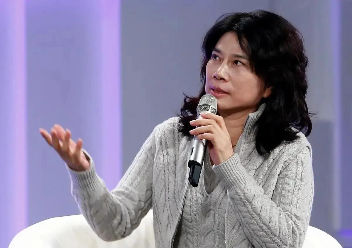 董明珠：年轻人不能为挣钱而活！曾说过如果员工住房得不到保障，如何用心工作？

格