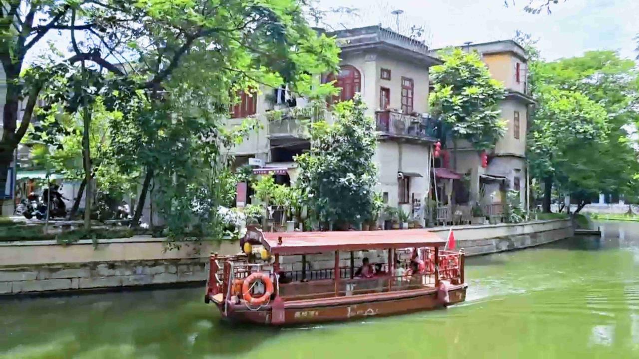 我的今日状态：🏝️旅行度假
我这里的天气：☀️晴天 带定位记录生活 晒秋日打卡