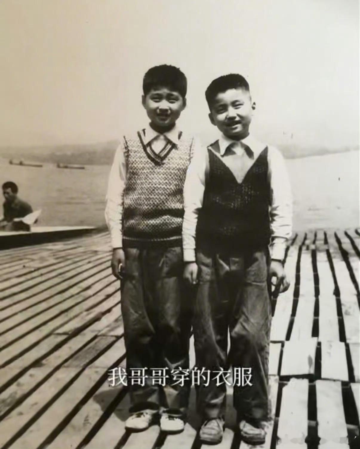 瞿颖一哭胡兵也哭了胡兵看到瞿颖哭想妈妈了相识这么多年，一个人的情绪波动就能牵动另