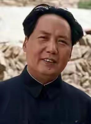 1. 人民就是上帝，谁惹怒了人民，谁必定要垮台。 
​2. 共产党是为民族、为人