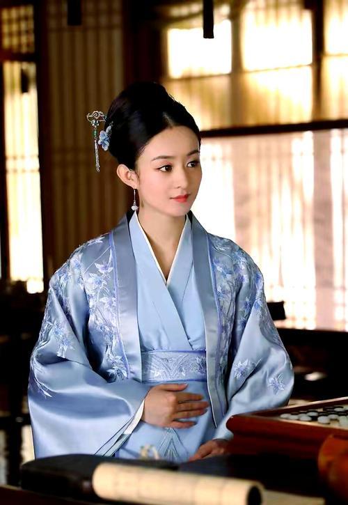 都说顾廷烨是明兰的靠山，可在精神上，明兰才是顾廷烨的靠山。
看了网友的分析才恍然