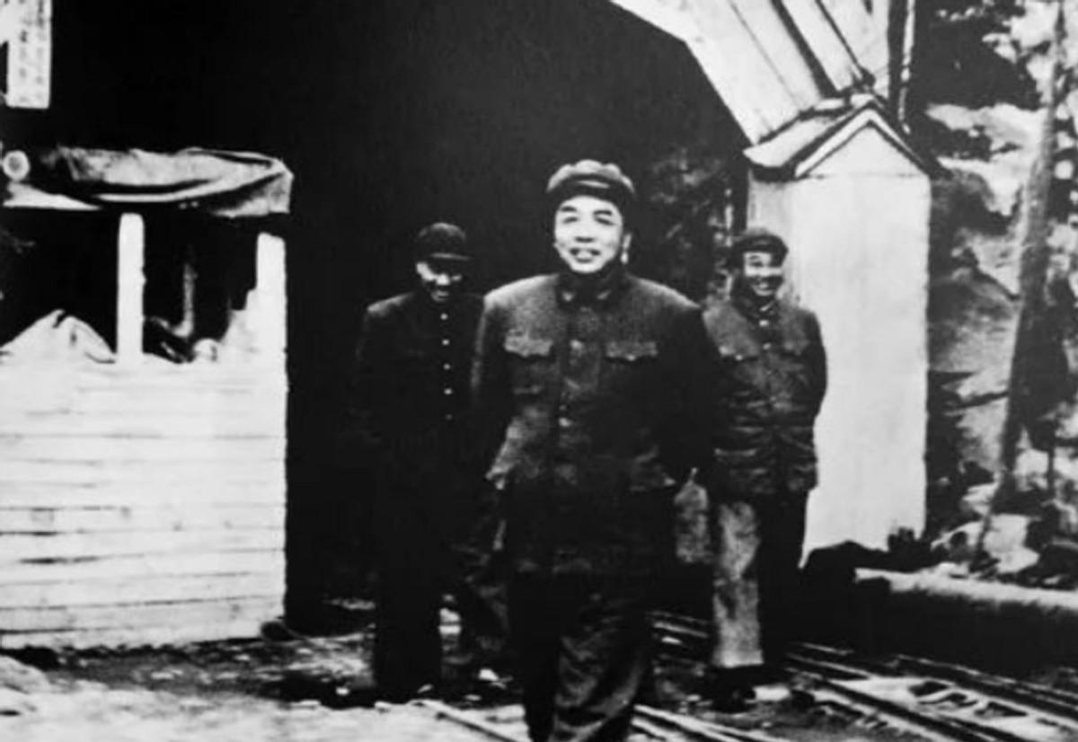 1951年，洪学智婉拒后勤职务，彭德怀愤然回应：那我去负责后勤，你来前线指挥部队