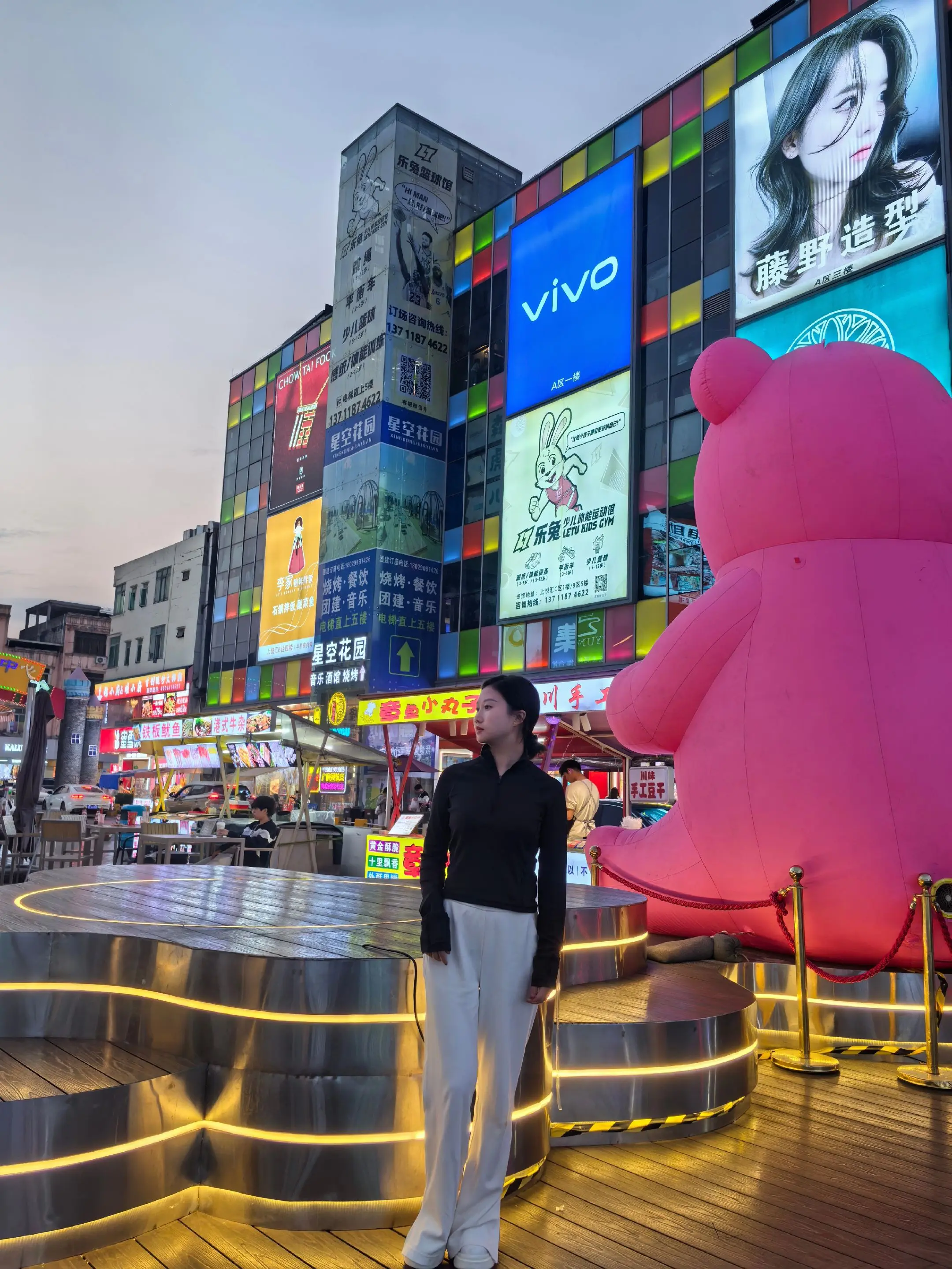 以前不甘心，总想争个对错，现在不会了，你说见过龙，我都帮你对别人说，他...