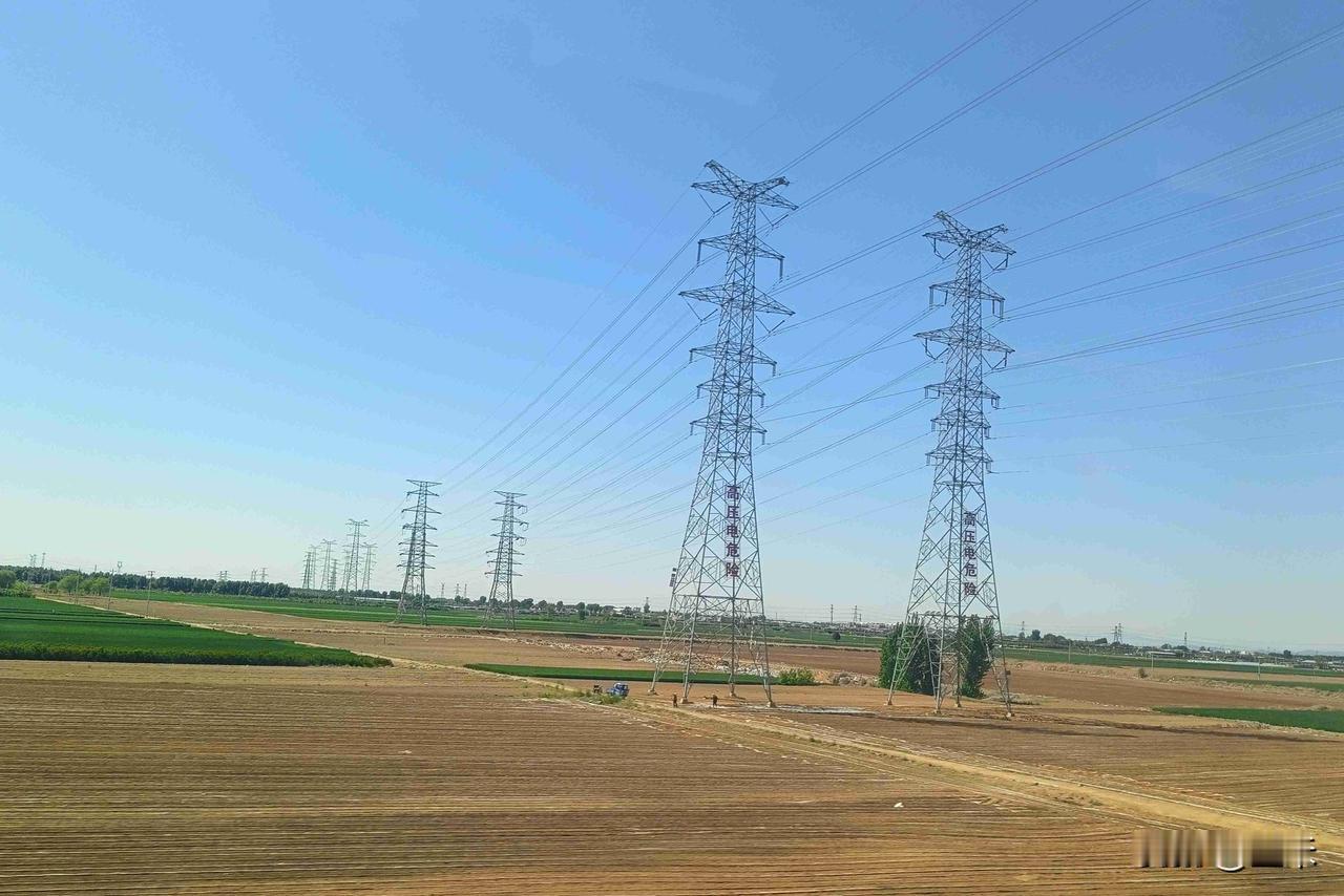 今天是5月4日，星期一，今天我们这里特别暖和，最高期温零上25度，最低气温零上1