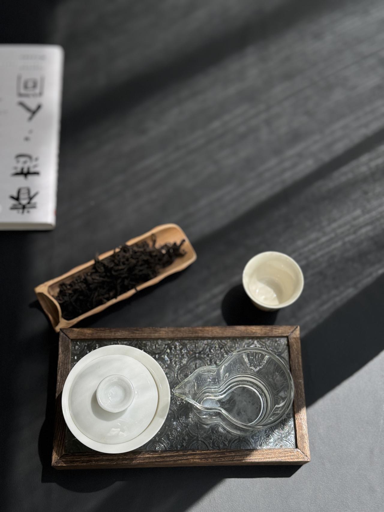 白露前后喝岩茶必看！选火、冲泡、储存全攻略，再也不上火
很多人喝岩茶总口干燥热、