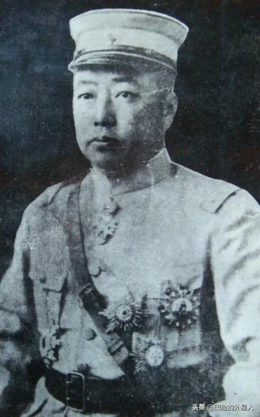 1929年杨宇霆被张学良处决后，他的亲信李景明和王子明便立刻反水，霸占了杨家财产