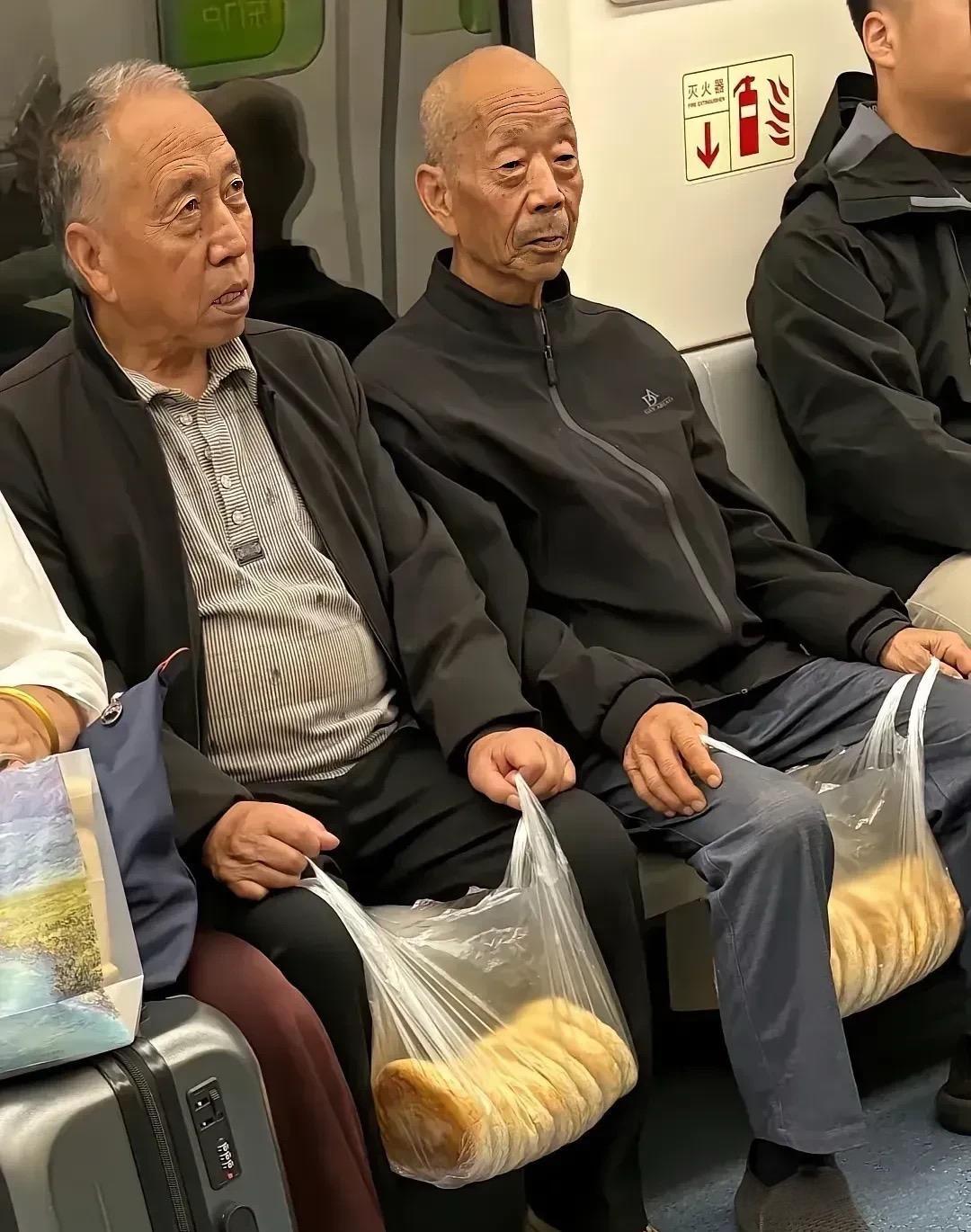 都不系带的子怎么回事