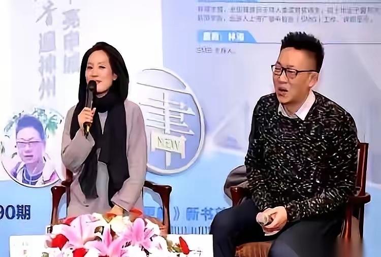别拿自己端起来的架子，砸了全行业攒了大半年的饭碗。上海多少影院上半年熬得紧巴巴，