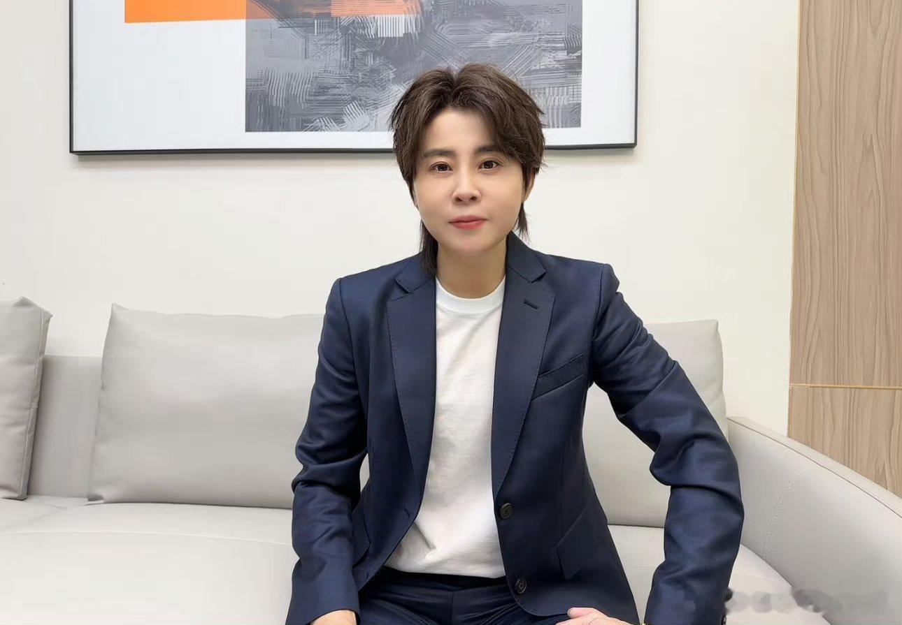 褪去冰场霸气，专注舞台成长，王濛用心打磨表演，一步步解锁爱豆新身份王濛 短道速滑