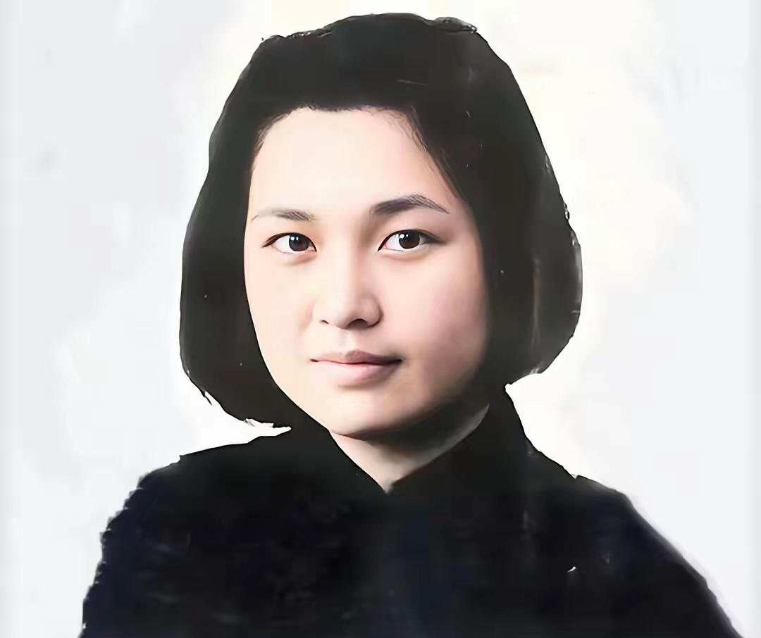 1947年，蒋介石让毛人凤，把陈布雷女儿有通共嫌疑的事情告诉陈布雷，看他的态度。