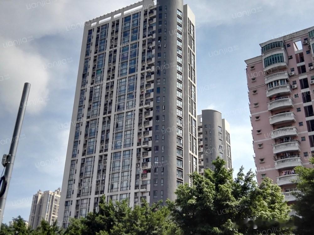 从215万跌到105万，车陂翠拥华庭锋尚，现在买来收租值得吗？

有读者私信我，