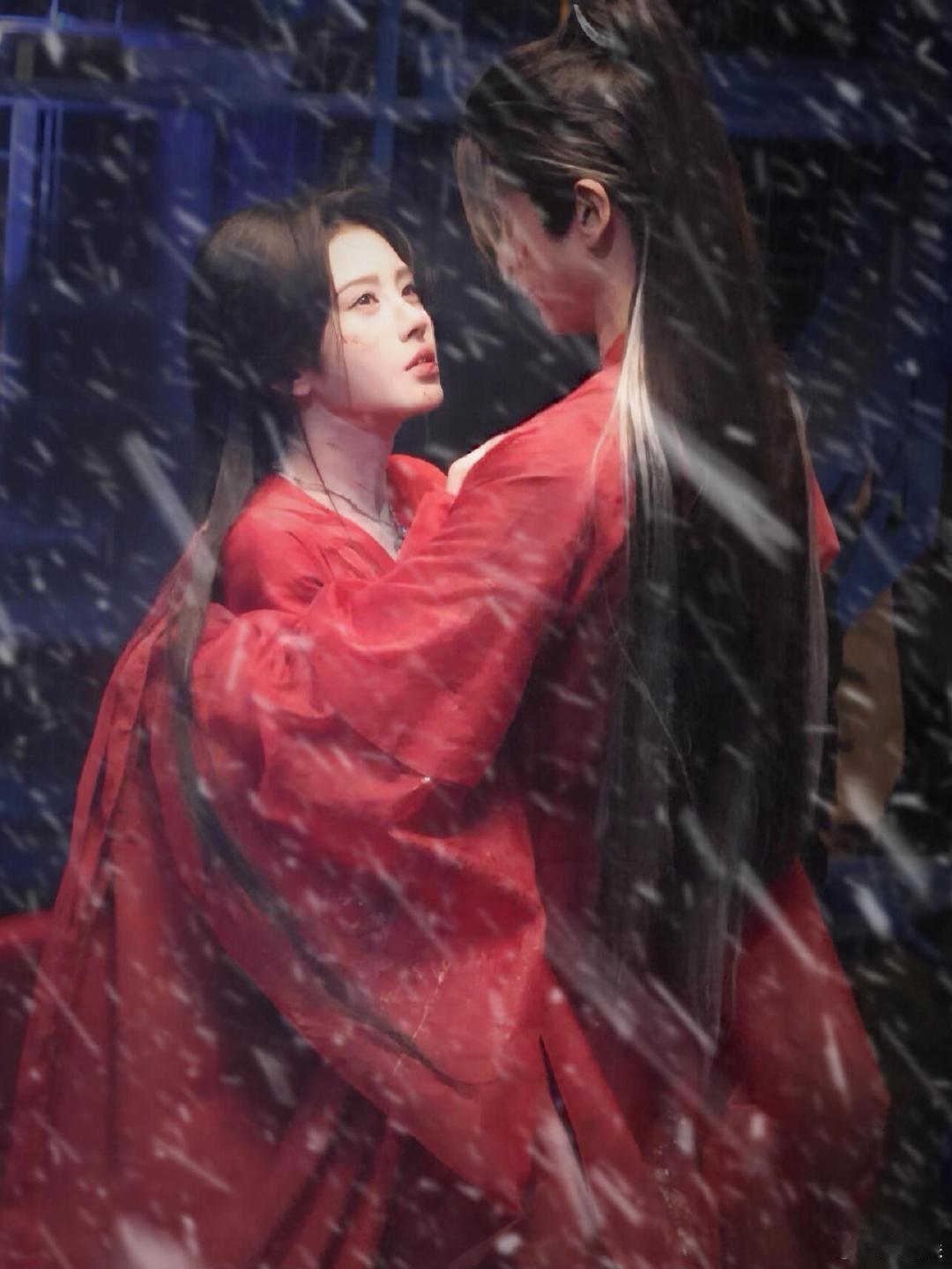 鞠婧祎咖啡主理人鞠婧祎晒张云龙合照鞠婧祎在《来战》团综里是咖啡主理人吗？还晒了和