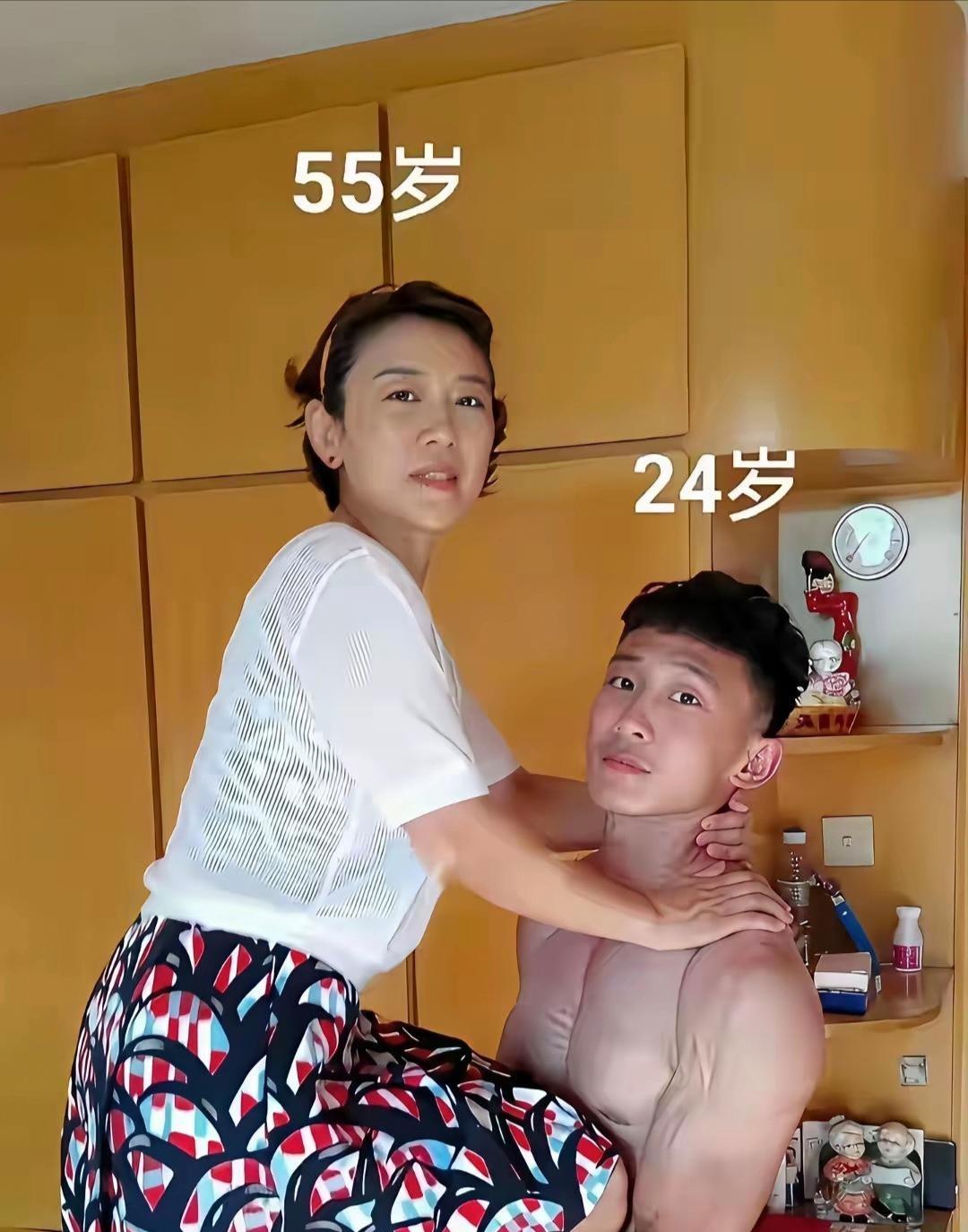 这小伙子图什么
