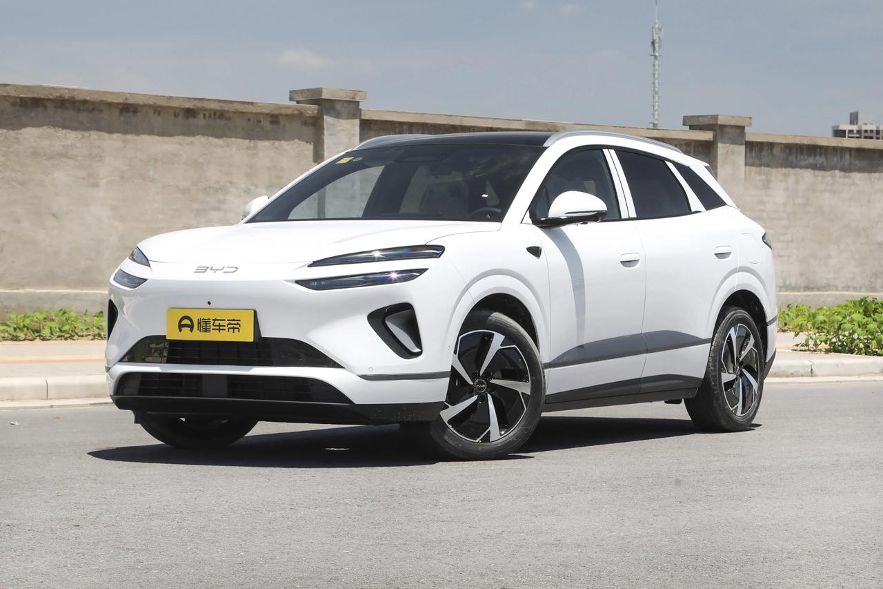 15万预算在2026年绝对是新能源汽车的“黄金战场”，选择非常丰富。根据当下的市