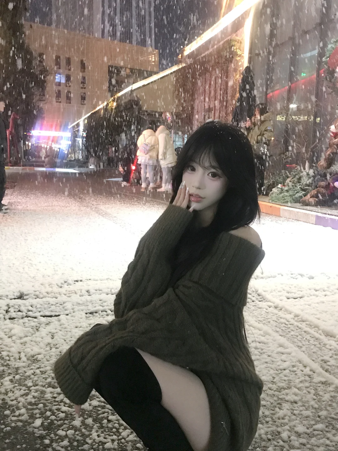 我承认我说话无聊 还爱卖点烂萌