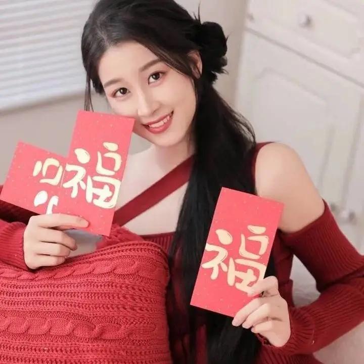 我不再主动找你，不是不在乎了，而是我清楚地知道，你不缺我，我的热情，不该用在不回