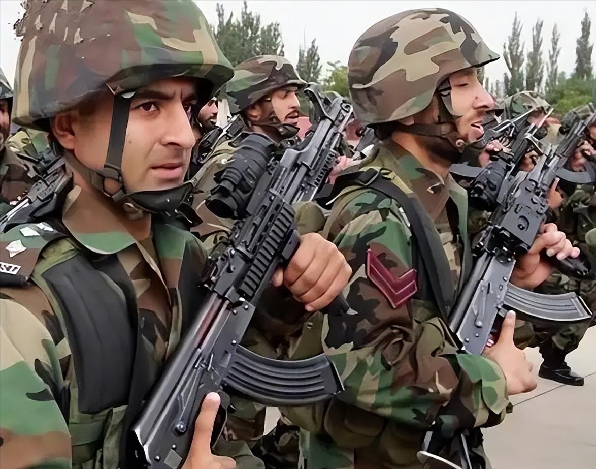 [月亮]中国两个邻居越打越凶！


中国特使一周斡旋刚换来安理会全票支持，巴基斯