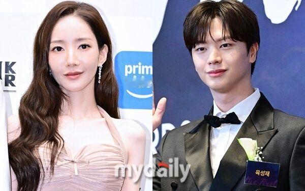 朴敏英陆星材 有望出演SBS新剧朝九晚六 男女主。该剧讲述一个沉迷于工作而推迟恋