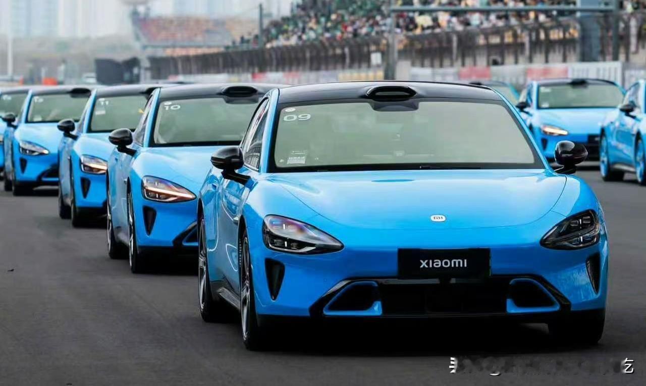 颠覆行业！小米汽车太炸裂，小米不到22个月交付量就突破50万辆，成为2025年新