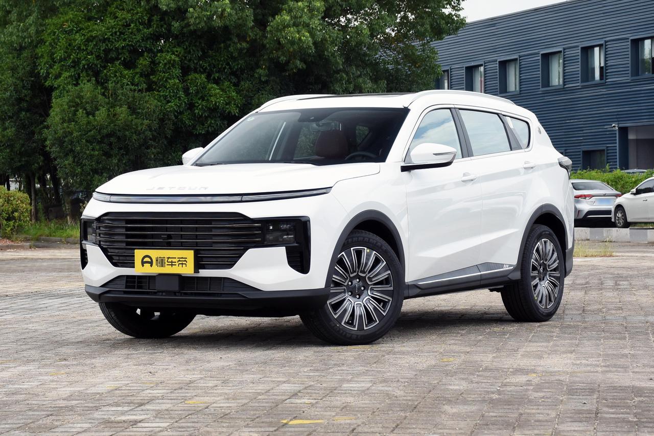 【预售11.19万起 动力升级 新款捷途X70 PLUS将于今日上市】日前，我们