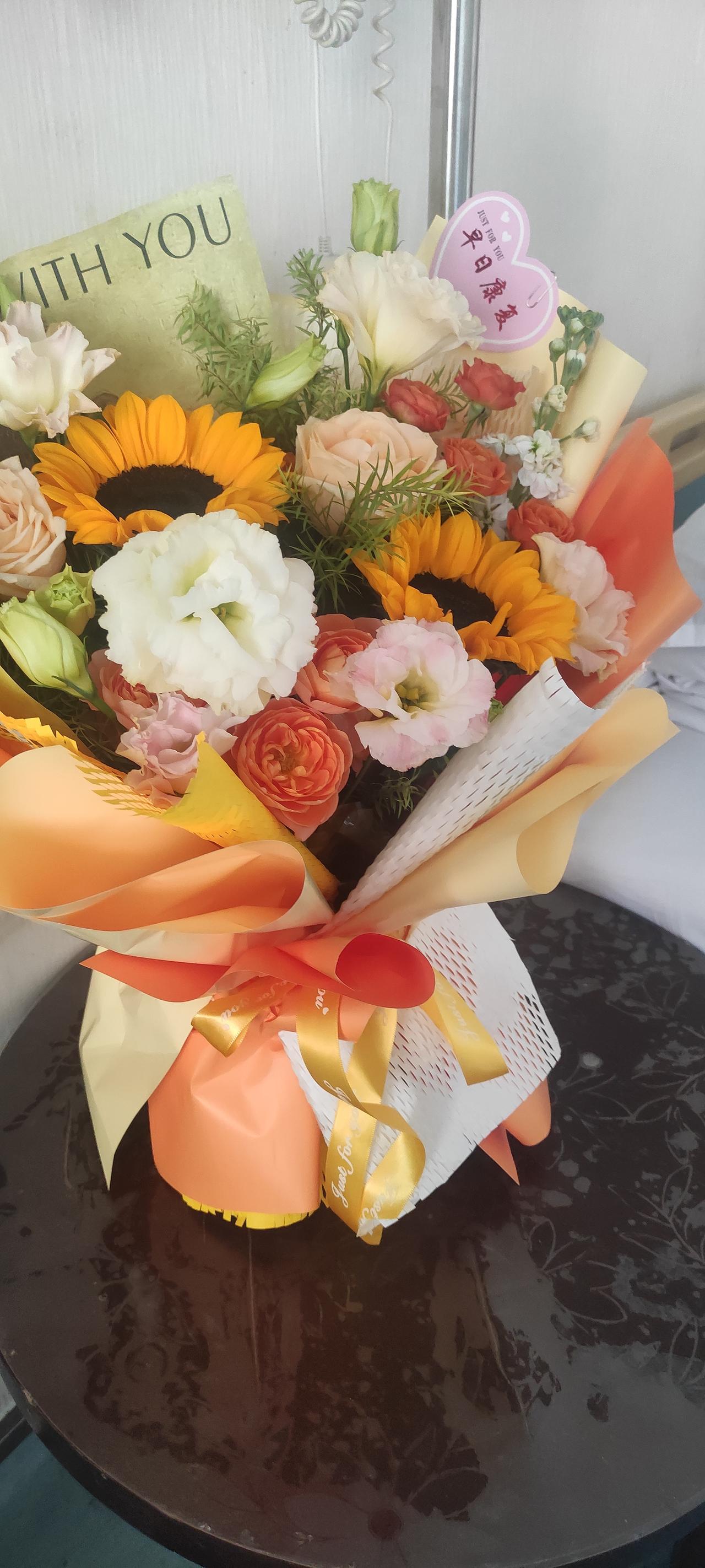 不会粤语就不能在广州当医生？这场争吵撕开了城市包容的遮羞布！

“不会广州话就不