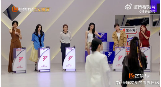 浪姐AI无法超越人类的原因比ai更诡异的是者来女乘风2026者来女用歌声传递的，