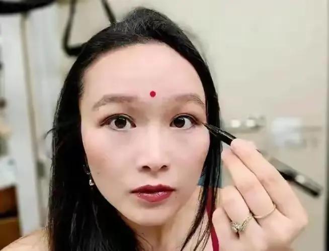 “我错了！求求你们，让我回中国吧！”

2020年7月，新德里最大的贫民窟里，一