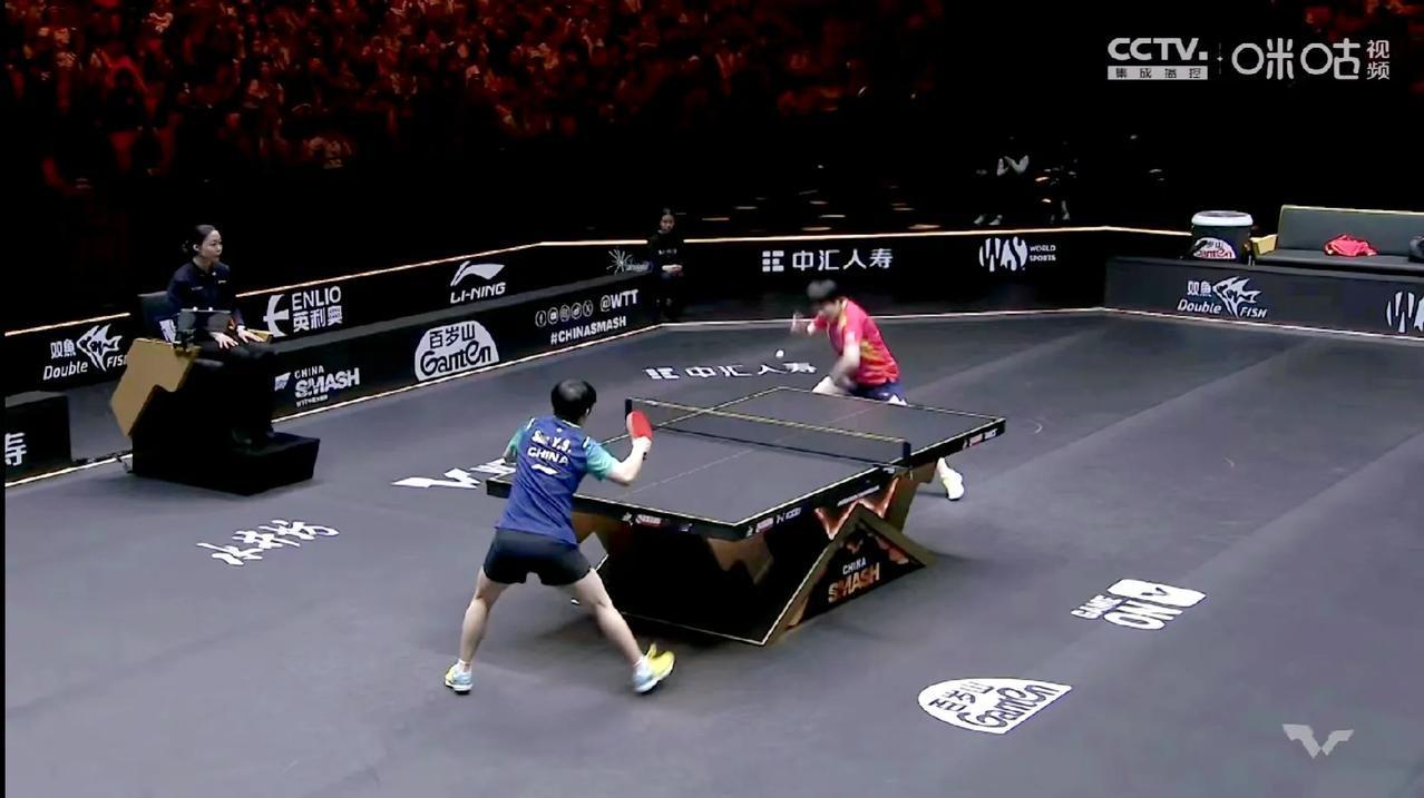 孙颖莎八分之一赛中，3:1战胜小将蒯曼。
蒯曼11:8先胜一局。孙颖莎神勇，以1