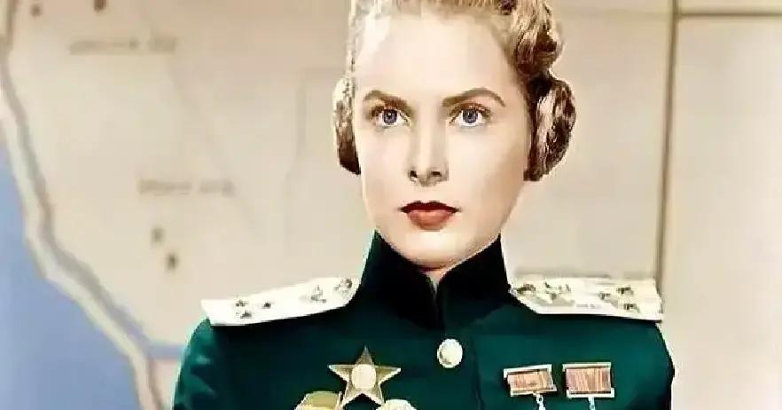 当一个国家被逼到墙角，能想出多硬核的办法？二战打完，苏联男人少了2700万。整个