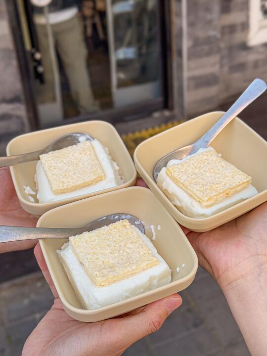 来京不尝这口神仙杏仁豆腐，真的白来～✨