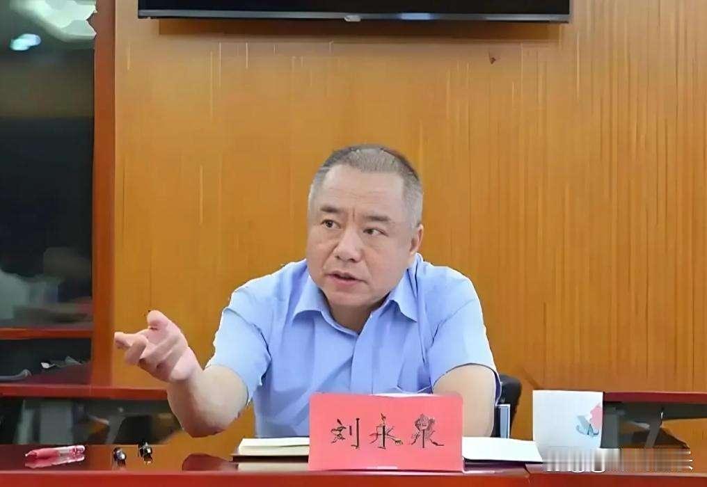 西北工大知名校友 航空发动机专家
刘永泉 院士
1963年6月出生于辽宁丹东，1