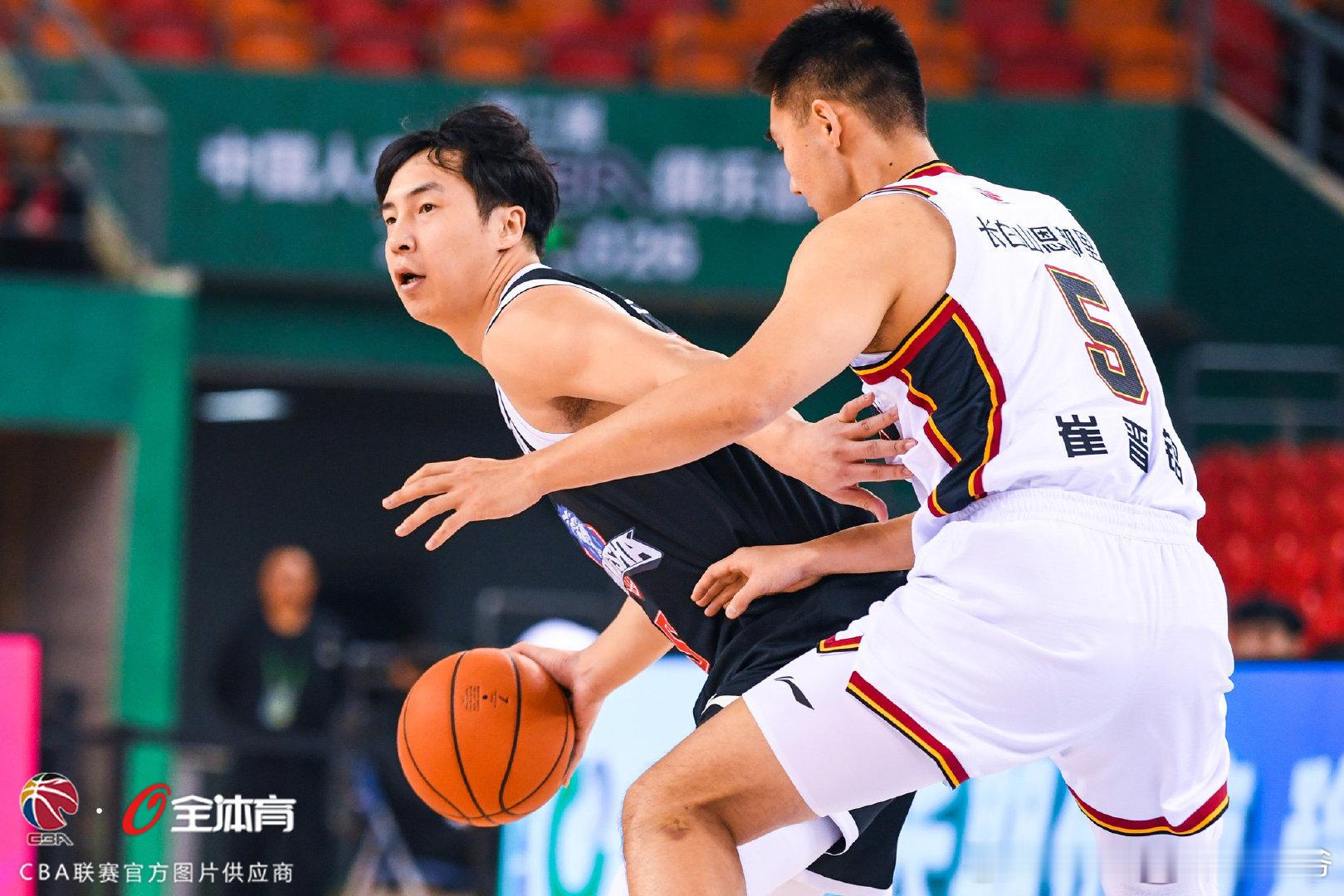 CBACBA俱乐部杯赛 【图集】长沙勇胜 76-101 长白山恩都里，用组图来欣