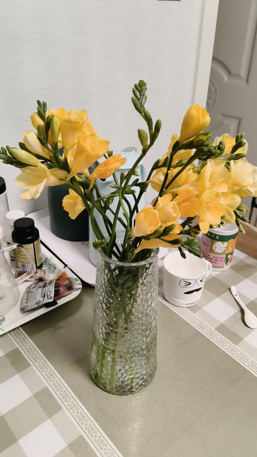 三叔为什么中年返贫了？


三叔是我的堂叔，今年也有47岁了，自从技校毕业以后，