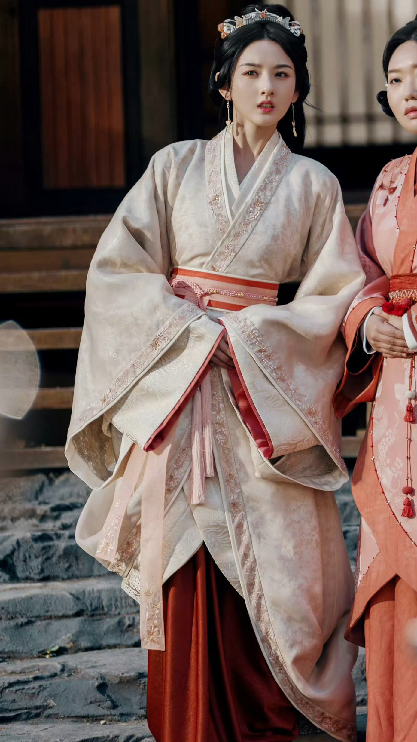 美美汉代女 ​​​