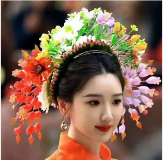 年轻女教师轻生，让人痛心疾首。教师职业压力大，我们需更多关注教师心理健康，共筑关