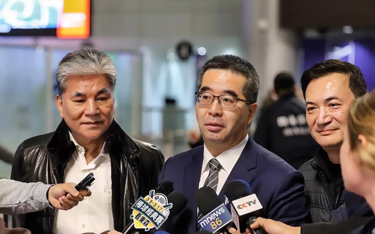 国共谈妥了
2月3日，国共两党智库论坛如期举行，国民党国政研究基金会副董事长李鸿