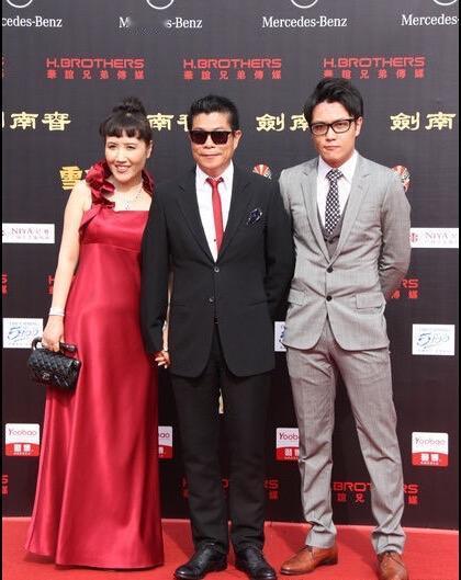 华谊兄弟传媒股份公司创始人王中军家庭幸福美满

王中军妻子刘小梅，又名刘晓梅，她