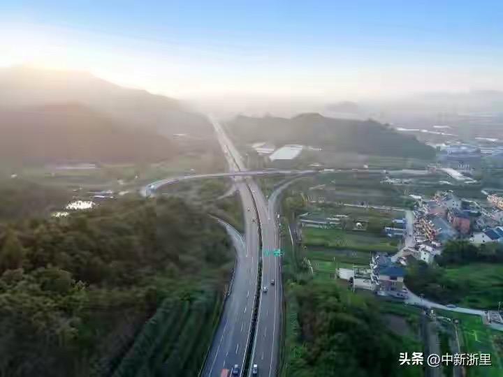 总投资658亿！杭州绕城高速改扩建启动招标，沿线楼盘迎来价值重估

近日，浙江省