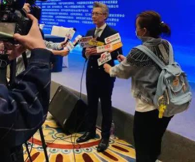 差距越来越大，中国经济还能追上美国吗？2025年中国GDP是140万亿人民币，换