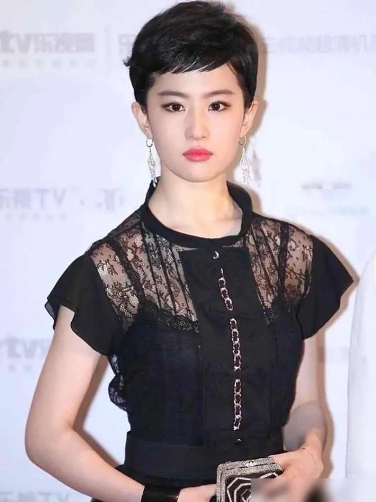 这么美！我高低下载下来给我前夫当屏保。

你就说吧！是个男人都受不了，太好看了。