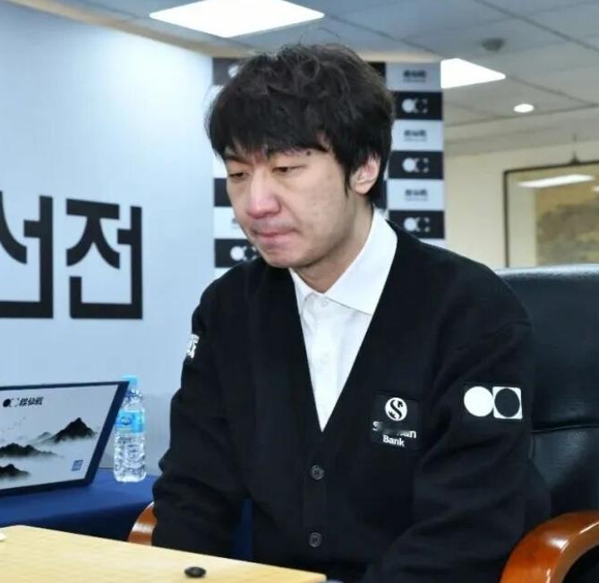 阿党靠乱/申工靠强~率先晋级四强



野狐人气争霸赛于元月28日在野狐网络平台