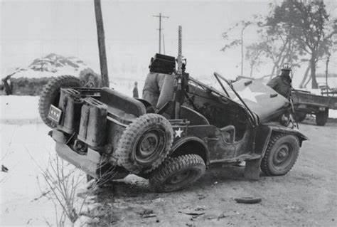 侵朝美军第八军军长刽子手瓦克丧命
【新华社一九五0年十二月二十四日讯】朝鲜人民切