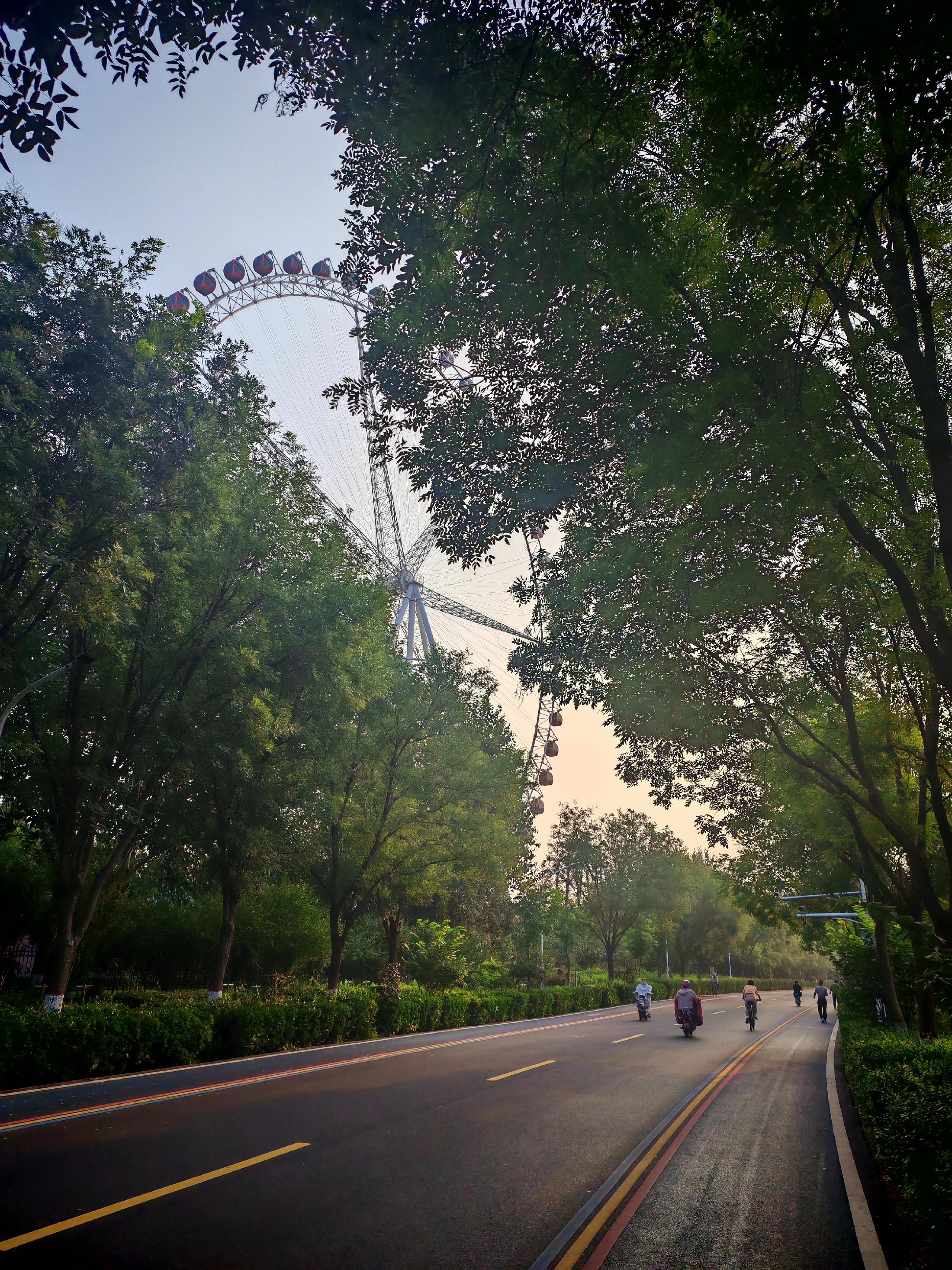 周末的打开方式，是骑行丈量家乡的美。27公里，从晨光熹微到城市苏醒，车...