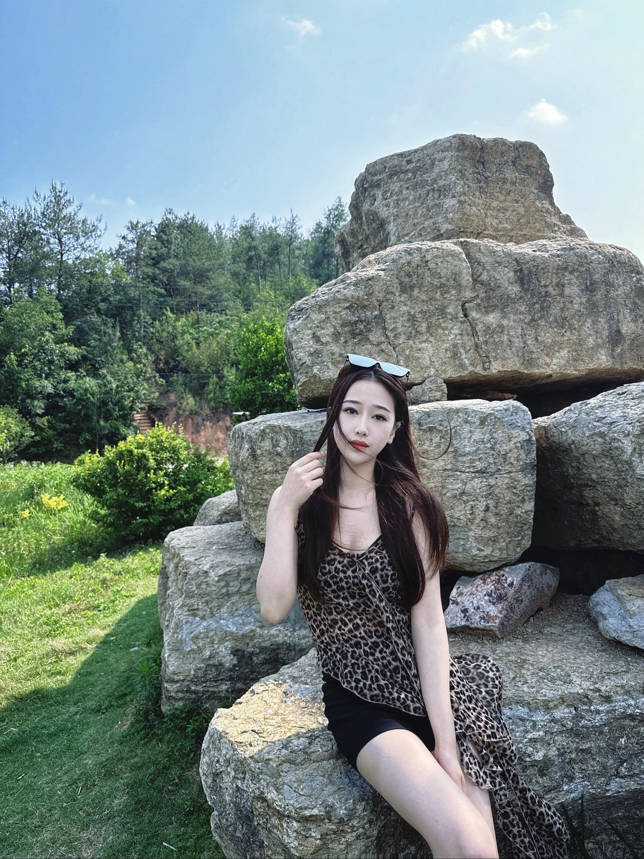 体彩小姐姐