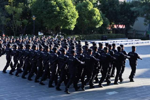辅警根本没有隐形收入！别再被谣言骗了，真相很残酷